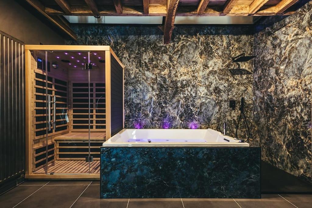 Le Duplex De L'Etoile Home Cinema Jacuzzi Et Sauna Privatif Longmesnil Экстерьер фото